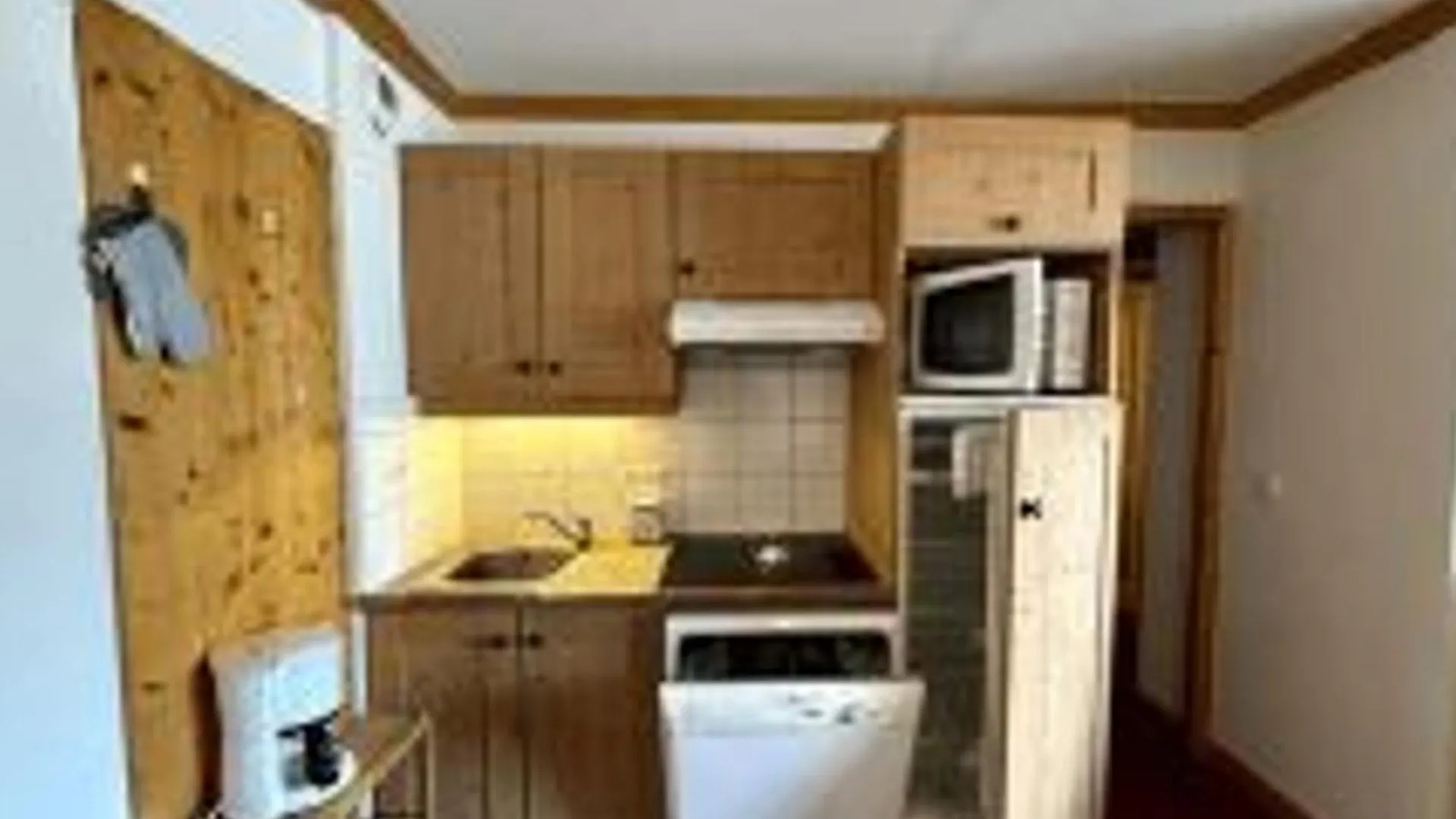 Confort A Notre-Dame-De-Bellecombe - Pour 4, Cuisine Equipee, Chambre Spacieuse - Fr-1-807-71