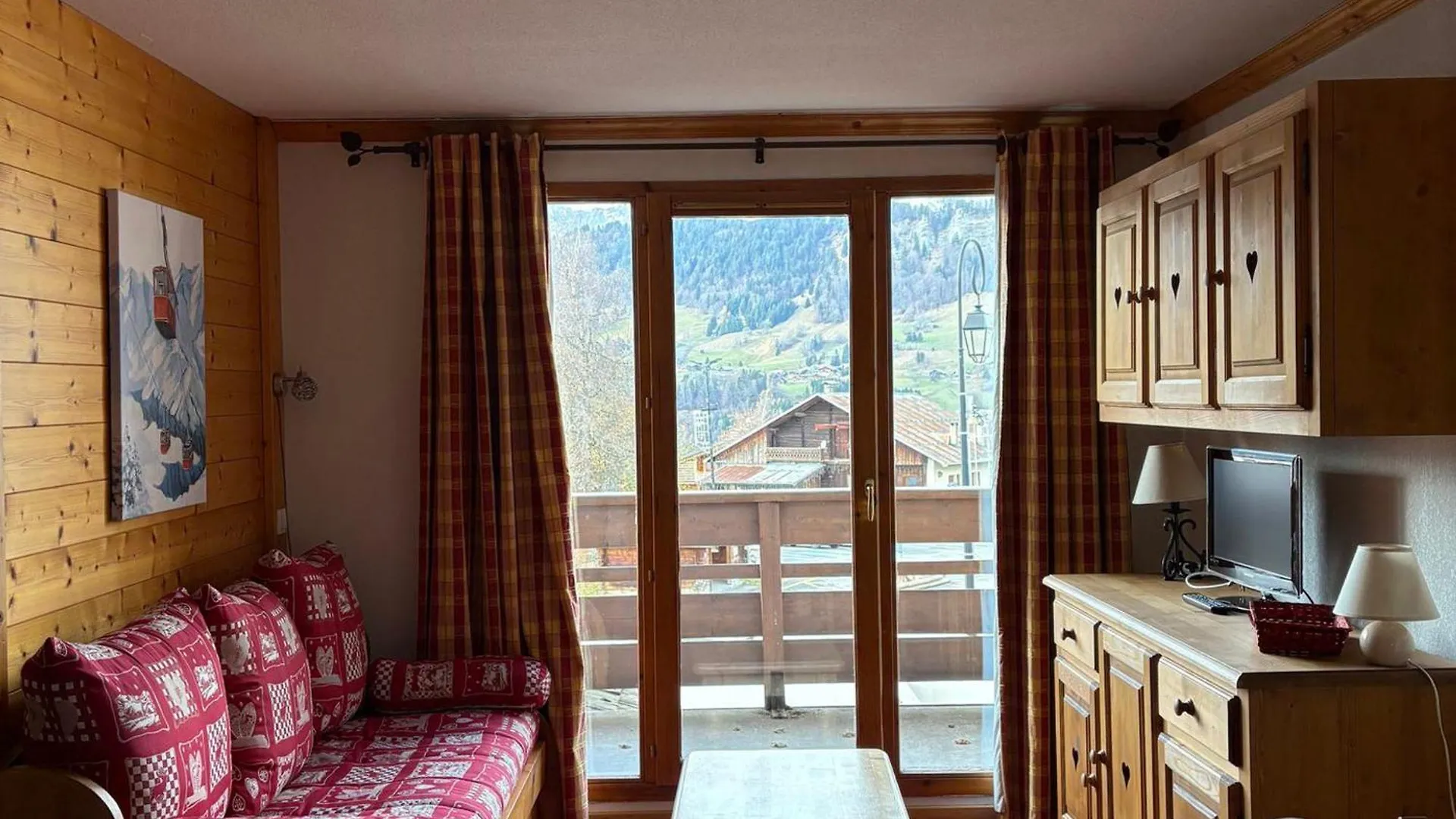 شقة Confort A Notre-Dame-De-Bellecombe - Pour 4, Cuisine Equipee, Chambre Spacieuse - Fr-1-807-71